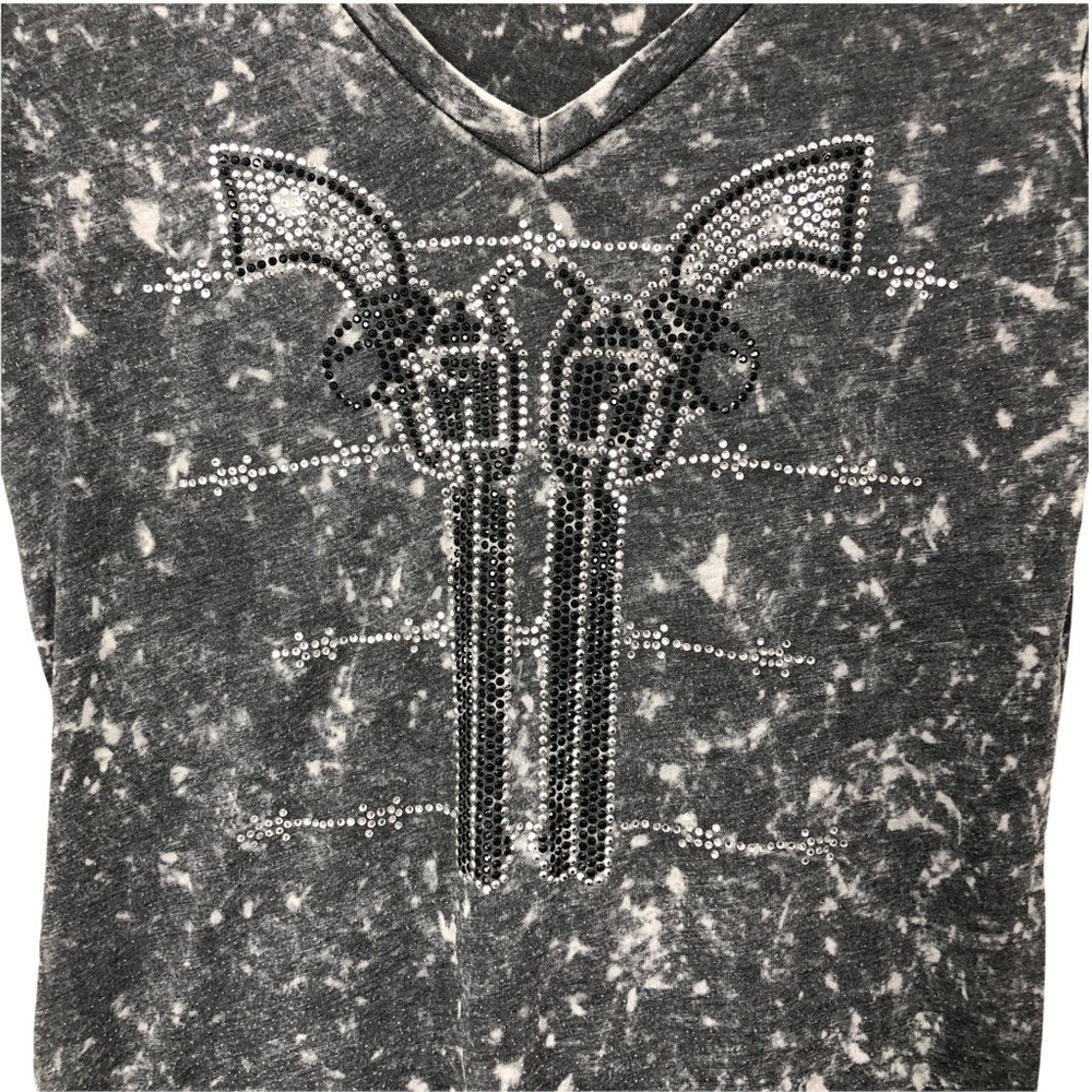 Cowgirl Hardware Stonewashed Long-sleeved Tee w/Double 6 shooters SZ M Blingy